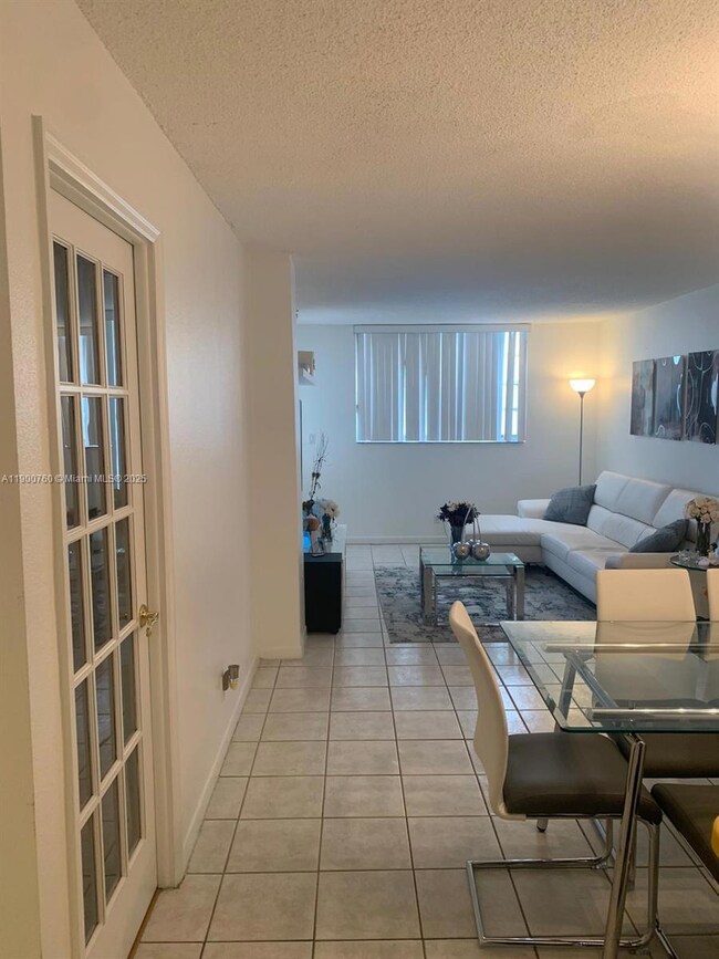 Island Shores Apartments unit 1008, North Miami Beach, FL 33160 - photo 7