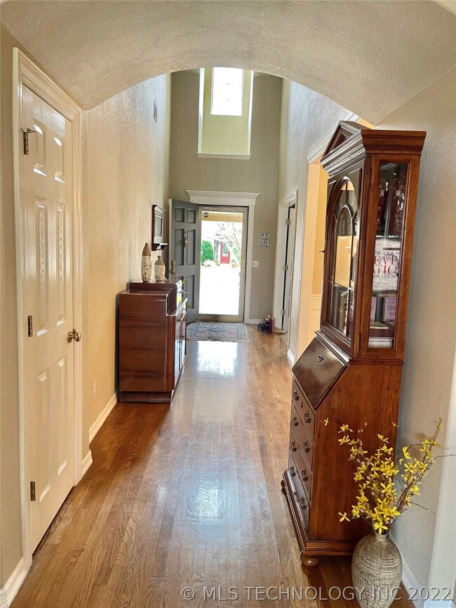 Inviting Entry