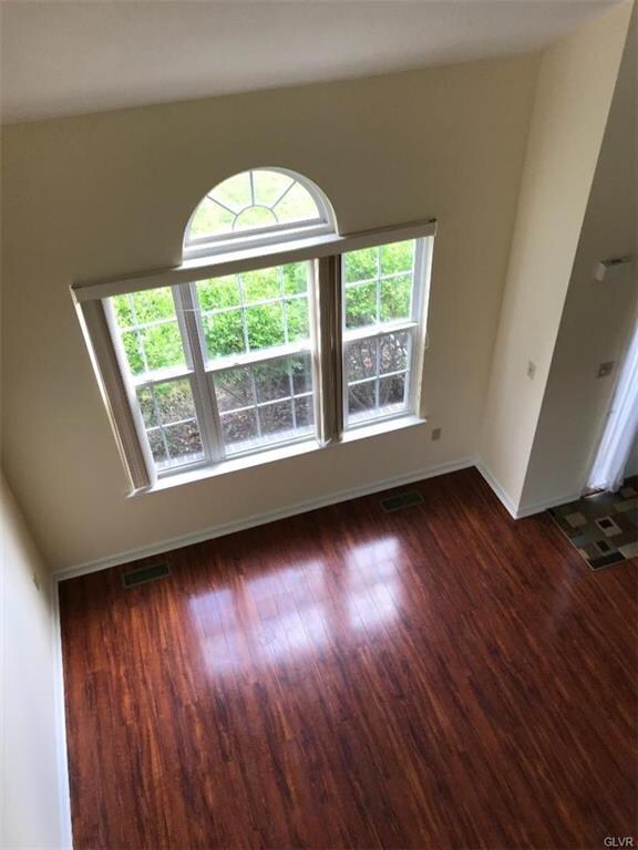 6508 Hickory Rd, Macungie, PA 18062 - photo 2