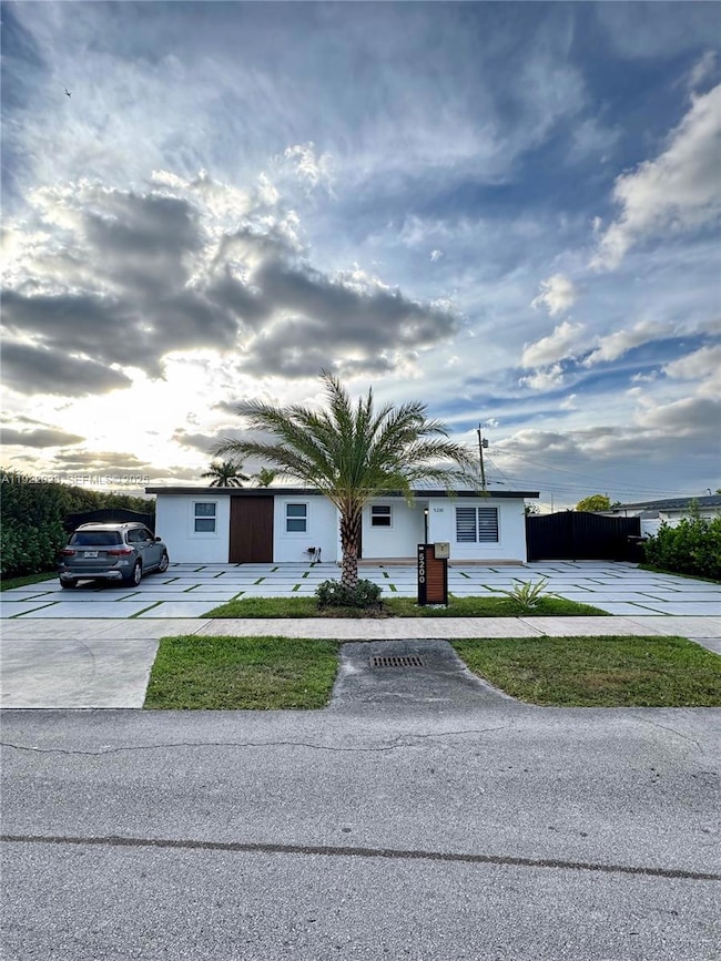 5200 SW 114th Ct, Miami, FL 33165 - photo 2