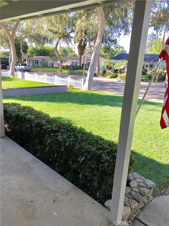 704 N Vallejo Way, Upland, CA 91786 - photo 3