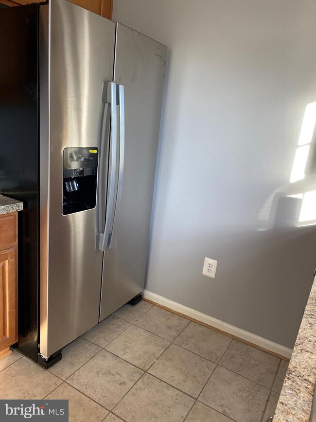 2504 Hemingway Dr, Frederick, MD 21702 - photo 7