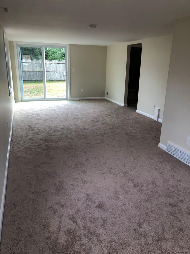 4 Bayberry Dr unit 4B, Latham, NY 12110 - photo 3