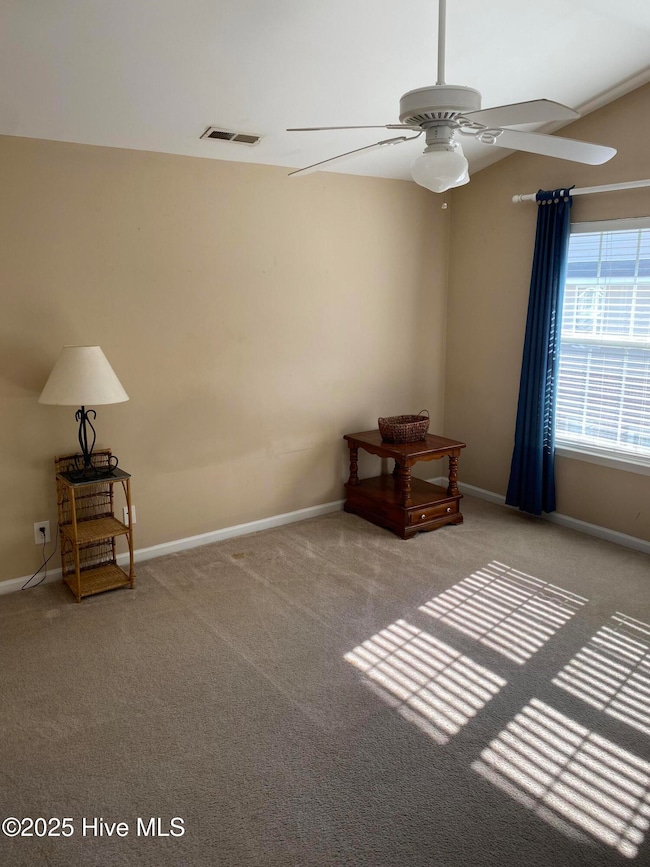 2227 Locksley Woods Dr unit G, Greenville, NC 27858 - photo 3