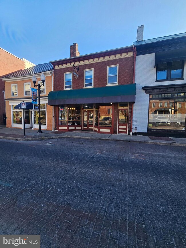 19 E Boscawen St, Winchester, VA 22601 - photo 2