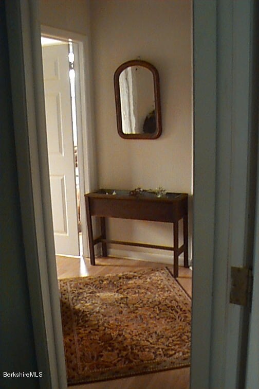 352fhall2