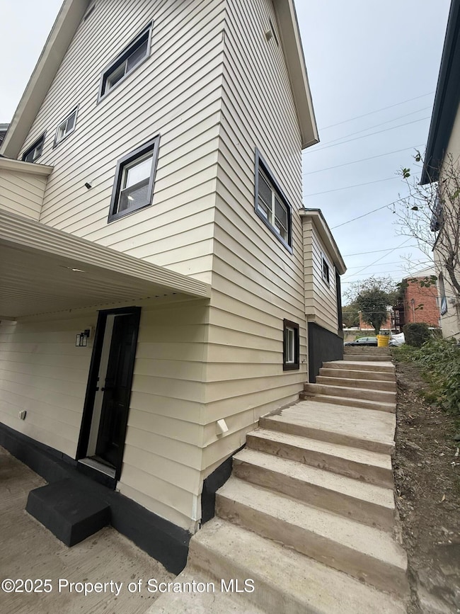 1105 Quincy Ave, Scranton, PA 18510 - photo 2