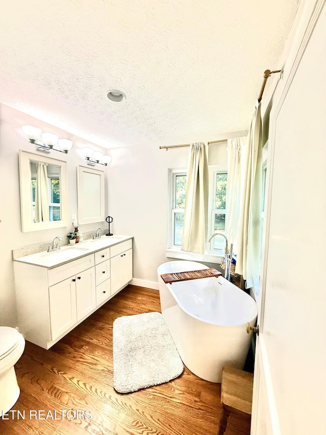 7) 64494-69036cddbdaab