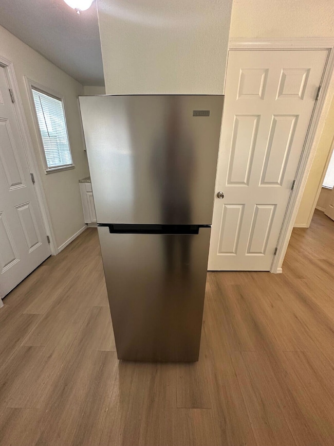 large (3)