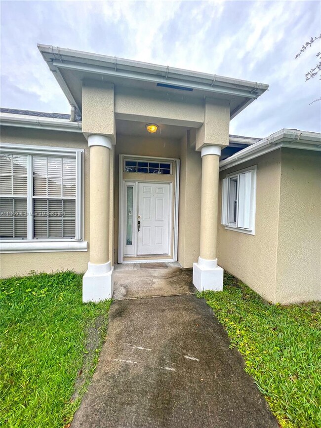 3262 SW Cohutta St, Port Saint Lucie, FL 34953 - photo 3