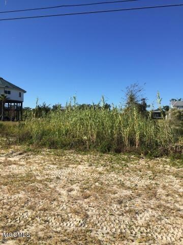 213 N Beach Blvd, Waveland, MS 39576 - photo 2