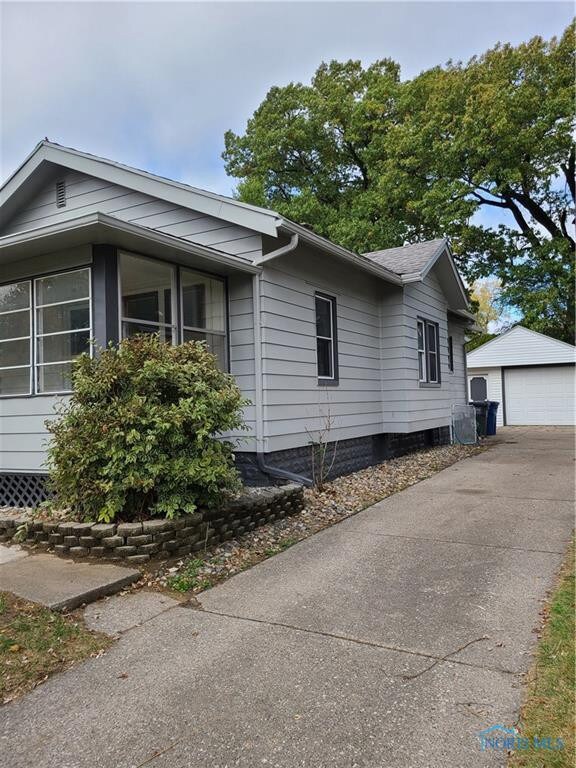 2626 Oak Grove Place, Toledo, OH 43613 - photo 2