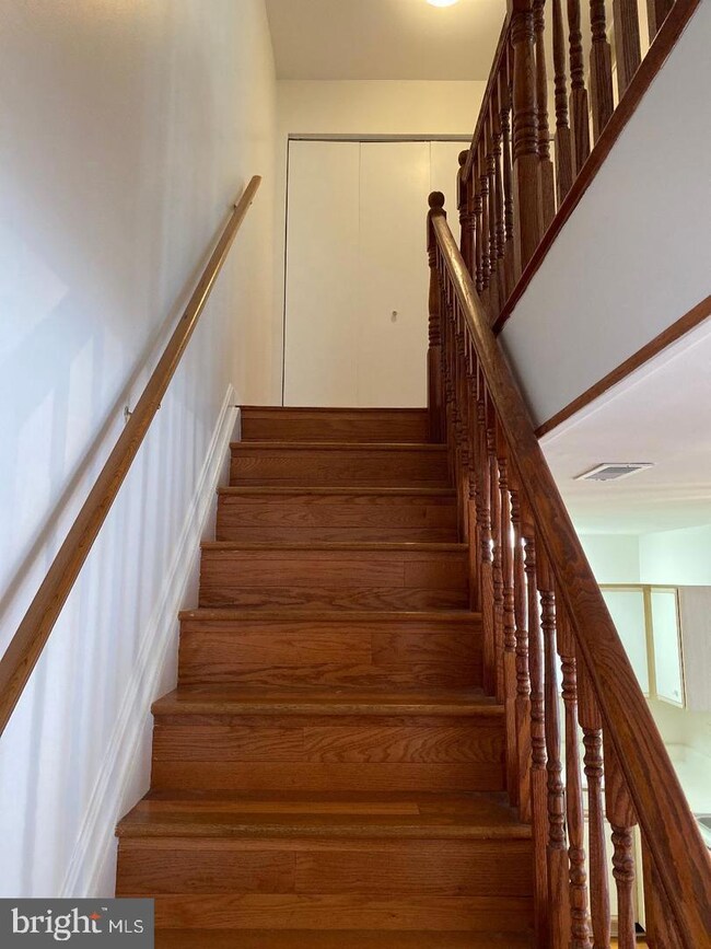 525 Mcmanus Way, Towson, MD 21286 - photo 6