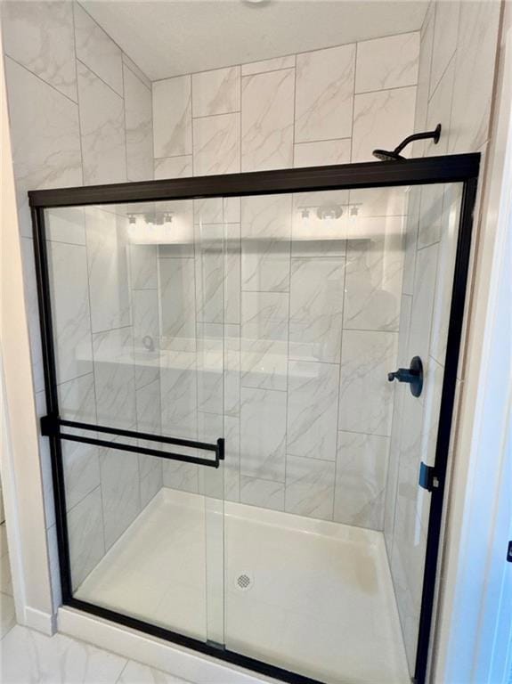 8943 SW 6th St, Blue Summit, MO 64014 - photo 5