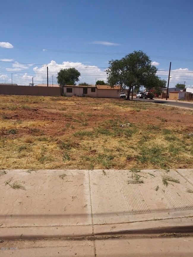 601 E 4th St, Winslow, AZ 86047 - photo 2