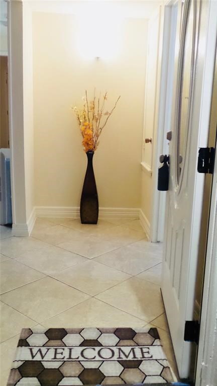 934 Cherry Spring Dr, Houston, TX 77038 - photo 3