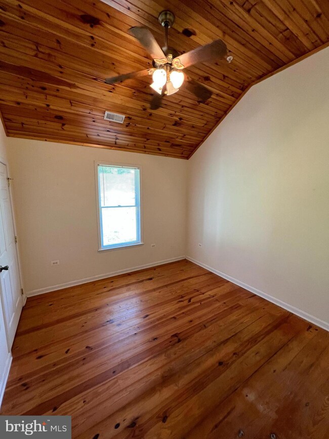 13505A Mt Victoria Place, Newburg, MD 20664 - photo 6