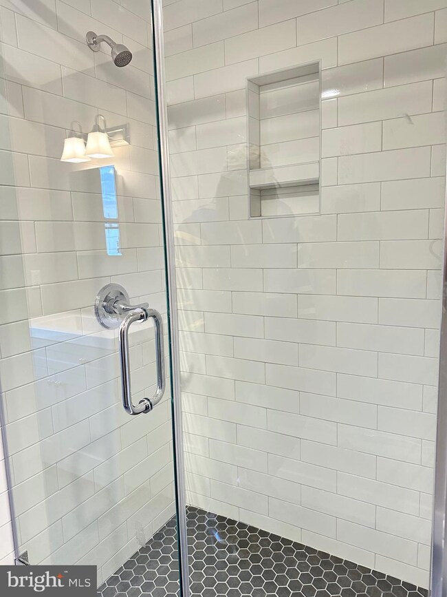 2651 Buckius St unit 5, Philadelphia, PA 19137 - photo 3