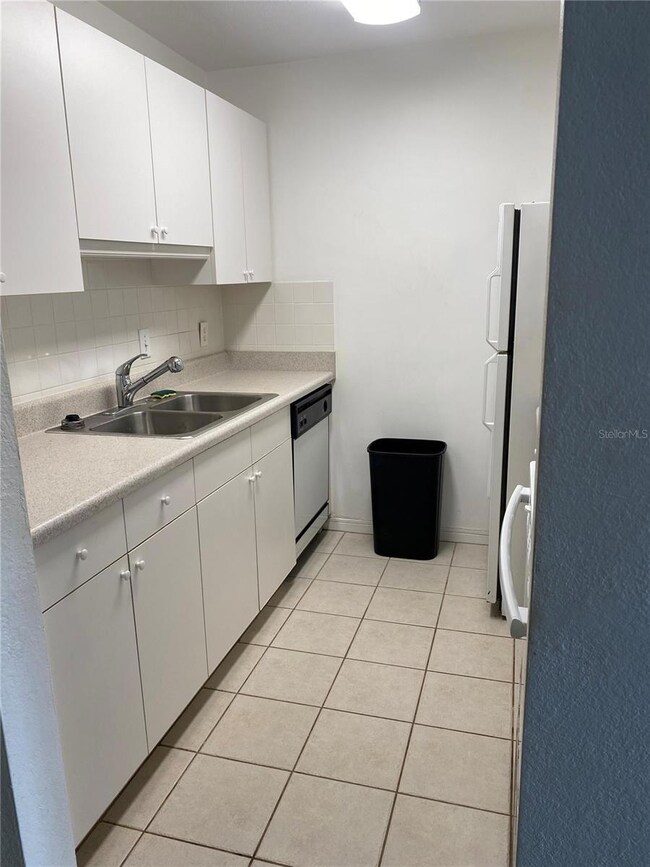 8325 112th St unit 106, Seminole, FL 33772 - photo 7