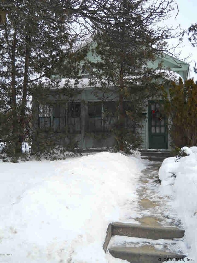 193 Bay St, Glens Falls, NY 12801 - photo 2