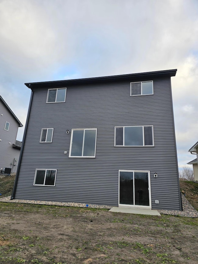 971 45th Ave NE, St. Cloud, MN 56304 - photo 2