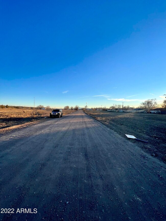 24260 N Marblehead Ave unit 1392, Paulden, AZ 86334 - photo 5