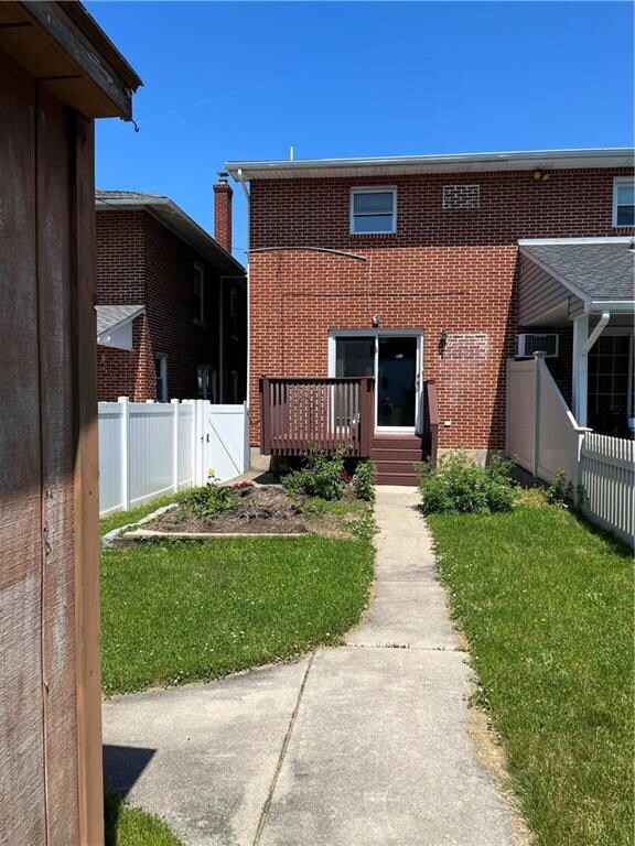 820 Chestnut St, Emmaus, PA 18049 - photo 2