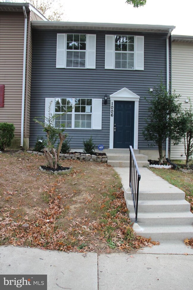 1006 Barnesbury Ct, Capitol Heights, MD 20743 - photo 2