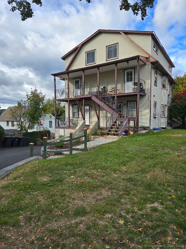 144 Pine St unit D, Greenwich, CT 06830 - photo 2