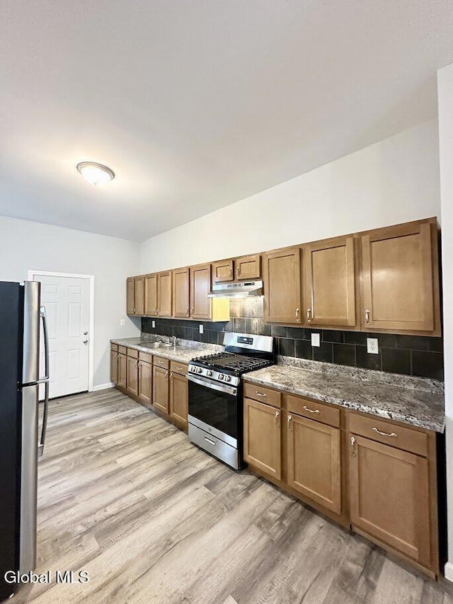 28 Albany St, Albany, NY 12204 - photo 2