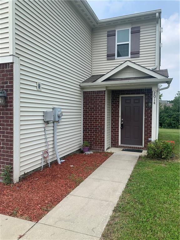 2014 Falcon Ct, Franklin, IN 46131 - photo 2