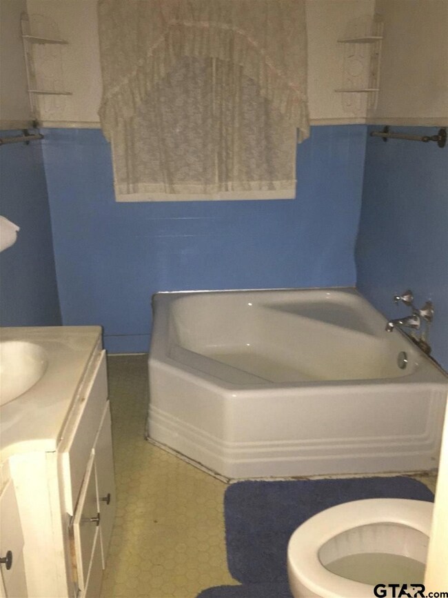 3219 Frankston Hwy, Tyler, TX 75701 - photo 6