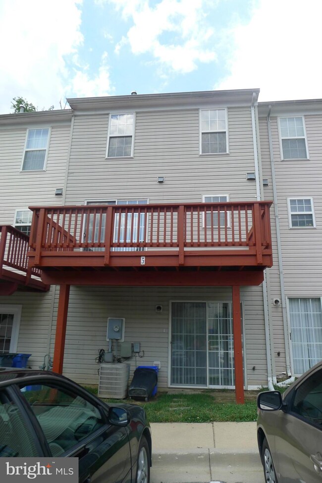 5 Darcy Green Ct, Silver Spring, MD 20910 - photo 4