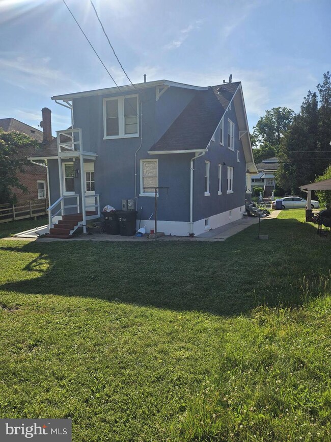 4403 Rokeby Rd, Baltimore, MD 21229 - photo 2