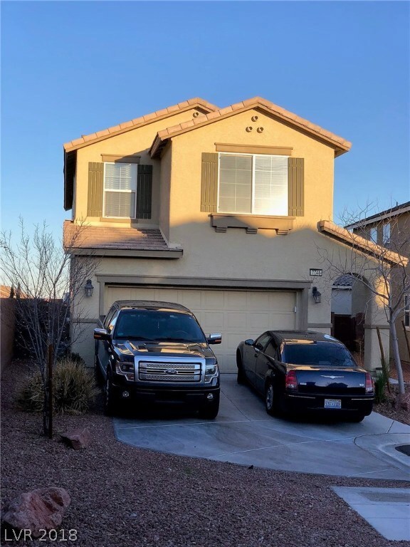 FRONT VIEW OF PROPERTY