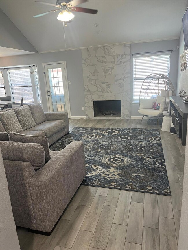 7625 Teresa Ct, North Richland Hills, TX 76182 - photo 4