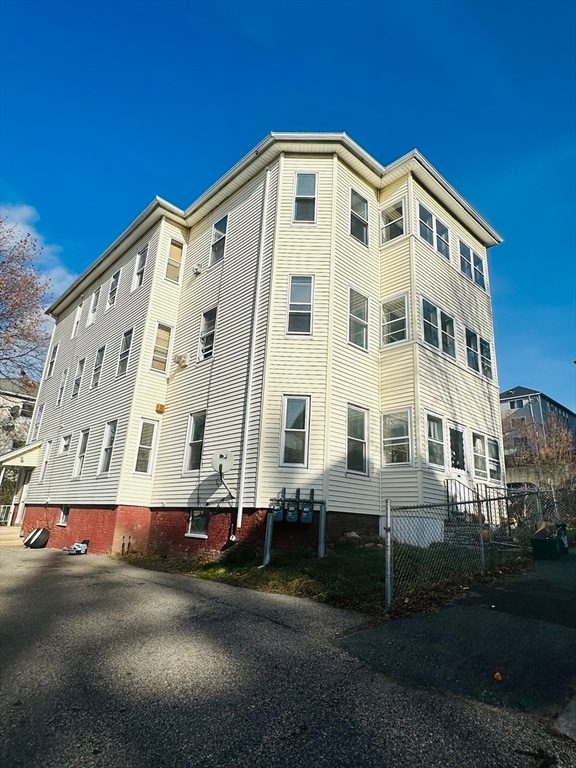 11 Alpine St unit 3, Worcester, MA 01610 - photo 2