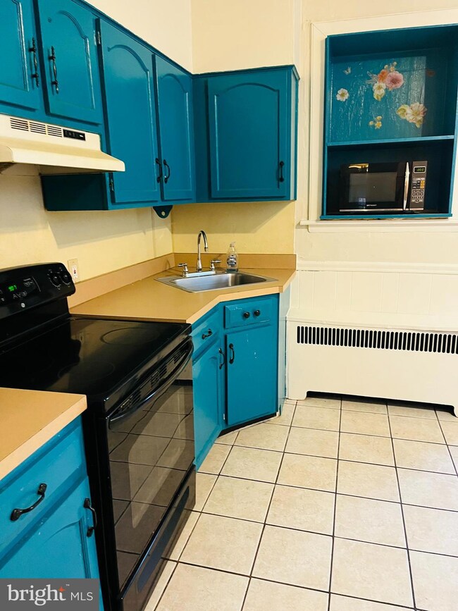 1214 E 9th St, Crum Lynne, PA 19022 - photo 4