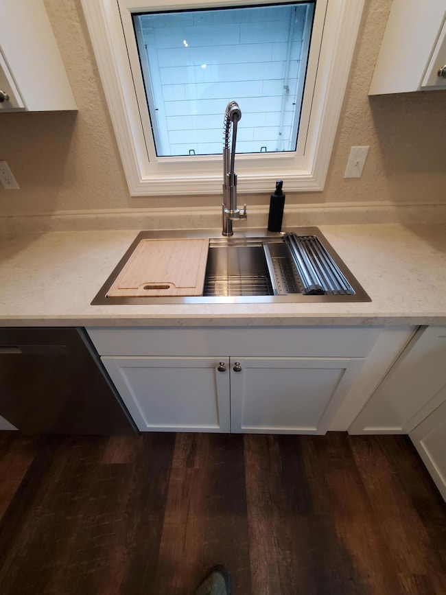 304 2nd Ave SW, Austin, MN 55912 - photo 7