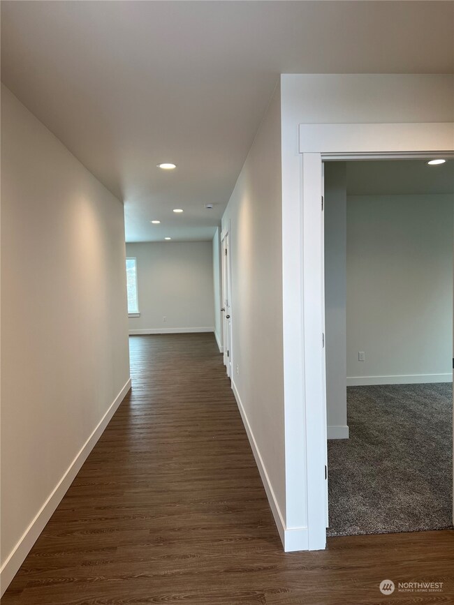 2397 3rd St SE, Wenatchee, WA 98802 - photo 4