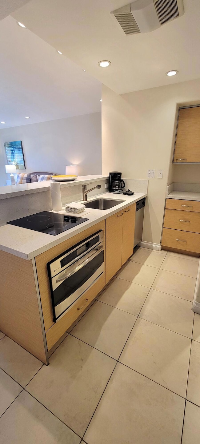 73850 Fairway Dr unit 225, Palm Desert, CA 92260 - photo 4