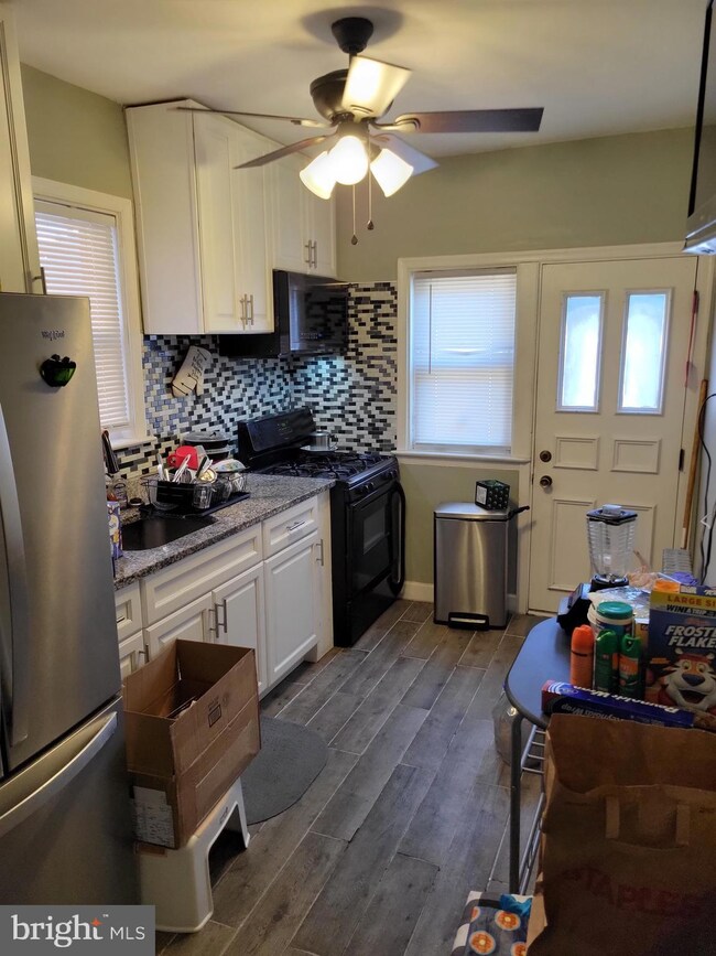 4003 Colborne Rd, Baltimore, MD 21229 - photo 3