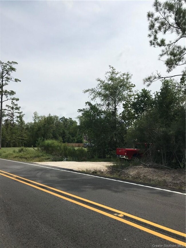 entrance off of Goos Road