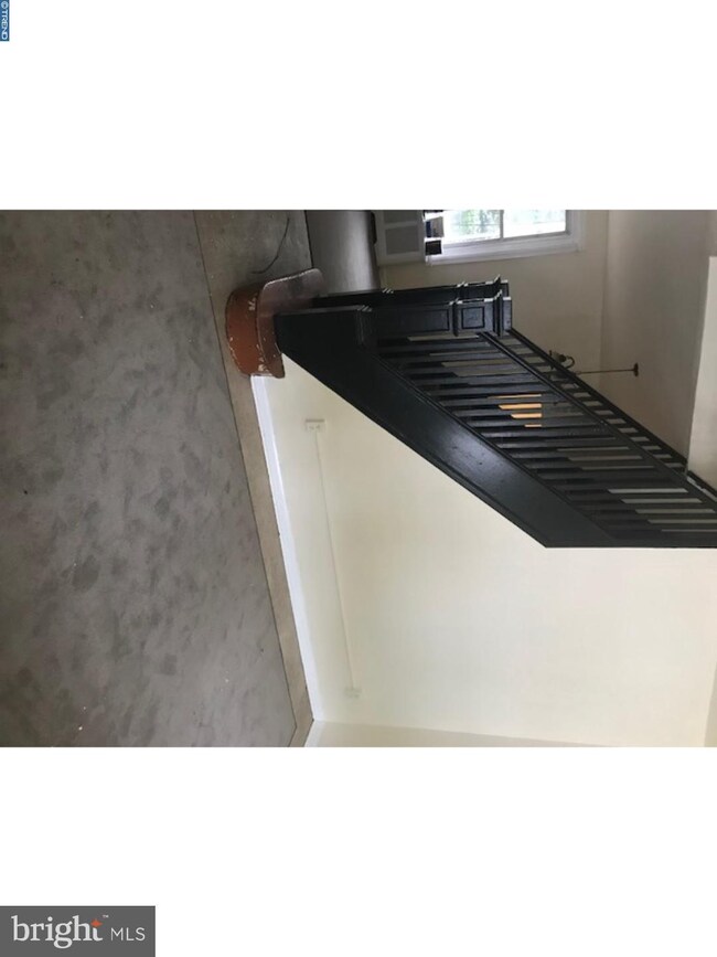 610 E Main St, Norristown, PA 19401 - photo 2
