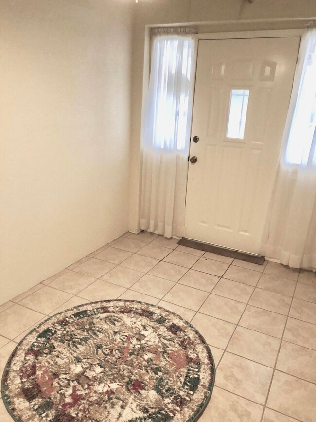 8321 Pinon St, El Paso, TX 79907 - photo 2