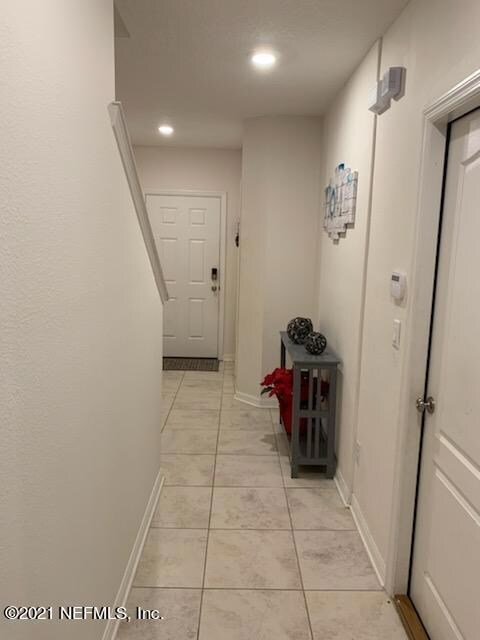 10536 Maidstone Cove Dr, Jacksonville, FL 32218 - photo 5