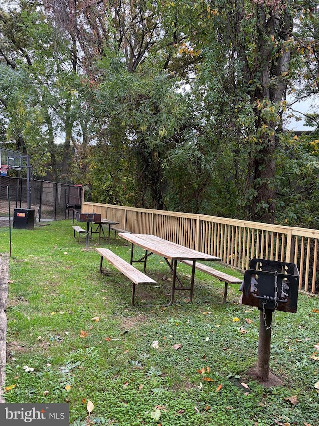 Pointe At Park Center unit 3165, Alexandria, VA 22302 - photo 4