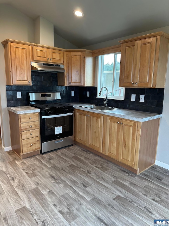 1323 S McDonald St unit 13C, Port Angeles, WA 98363 - photo 7