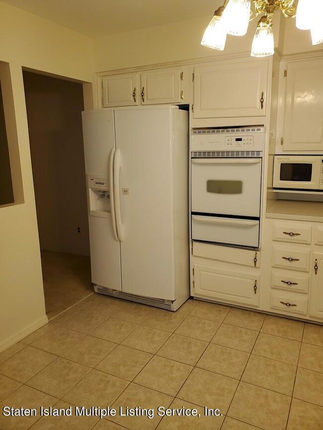 38 Parkview Lp 11