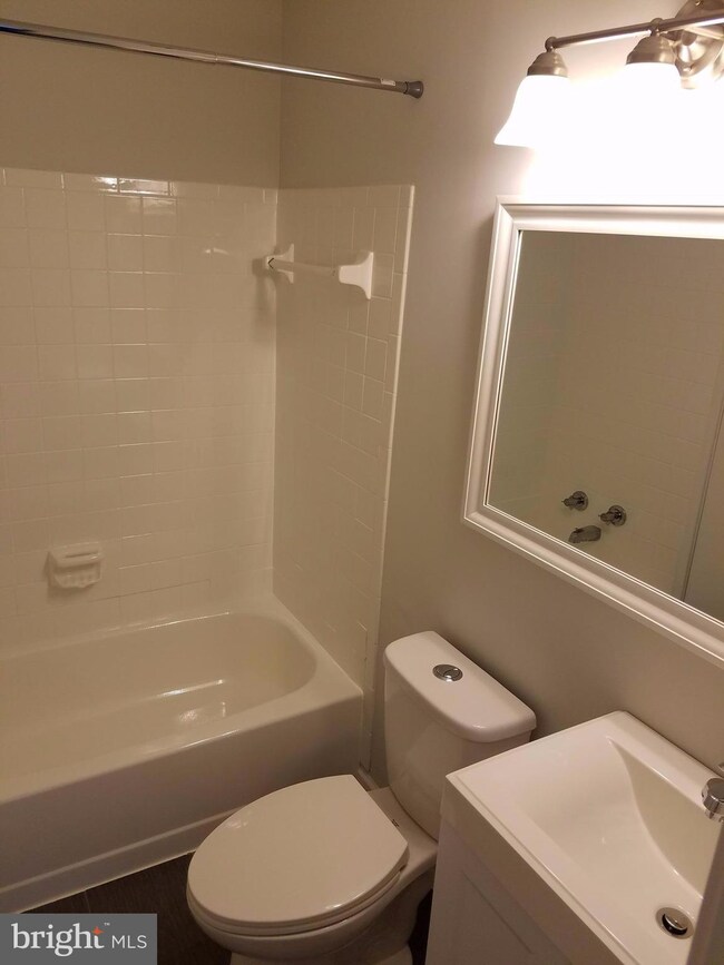 20205 Lea Pond Place, Montgomery Village, MD 20886 - photo 7